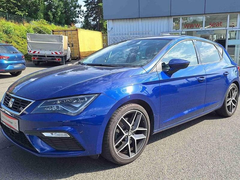 Gebraucht Seat Leon FR 190 PS (139 kW) 2019 "mystery" blau