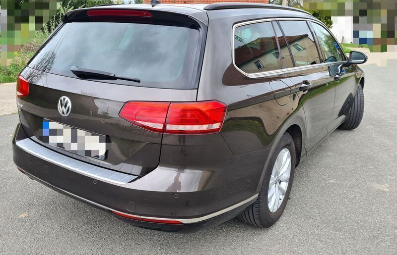Gebraucht VW Passat 150 PS (110 kW) 2015 Braun Kombi