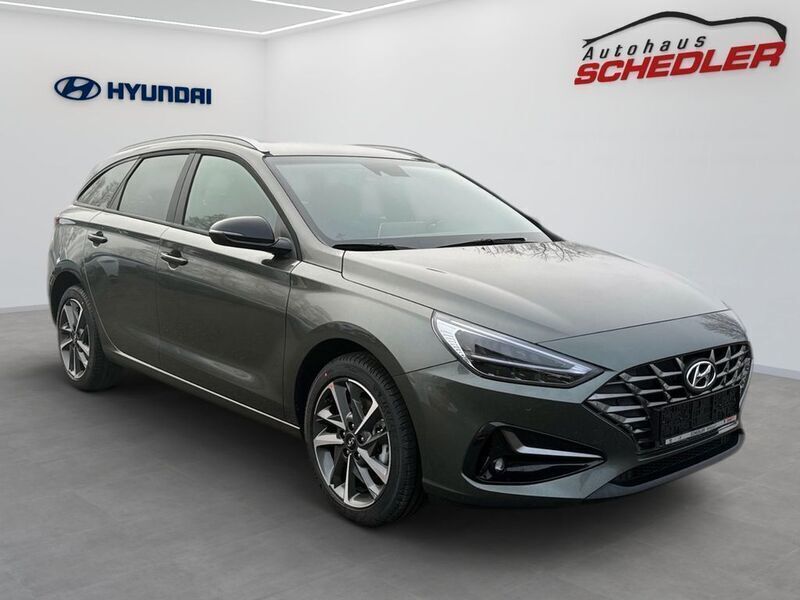 Gebraucht Hyundai i30 GO! 120 PS (88 kW) 2024 Grau Kombi