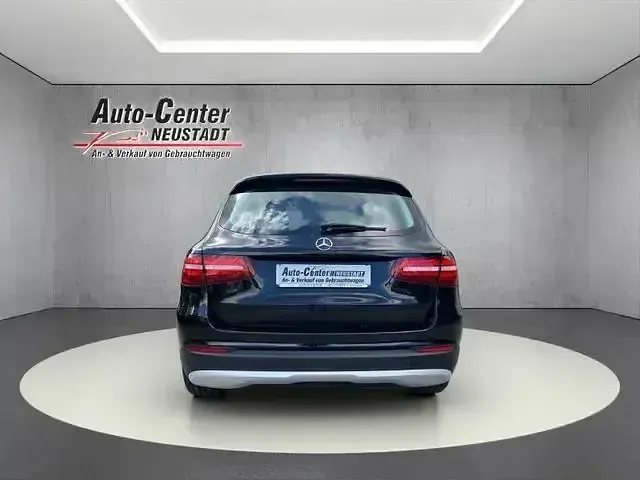 Gebraucht Mercedes GLC350 258 PS (189 kW) 2018 Schwarz SUV