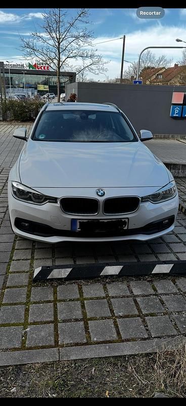 Gebraucht BMW 320 Advantage 190 PS (139 kW) 2019 Weiß Kombi