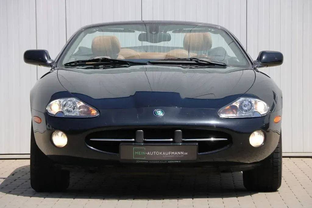 Gebraucht Jaguar XK8 298 PS (219 kW) 2003 Schwarz Cabrio