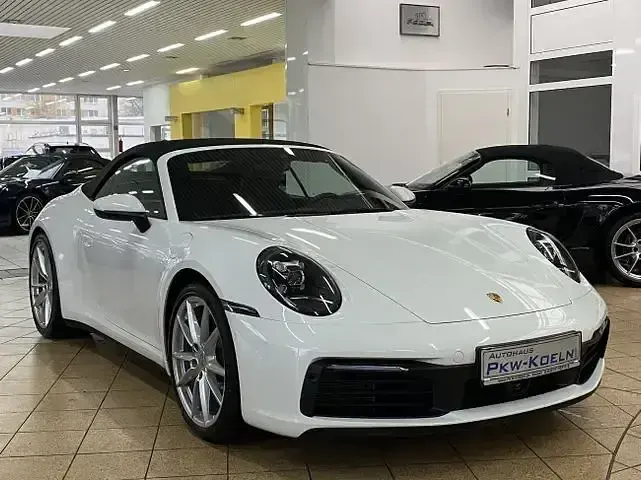 Second-hand Porsche 992 385 CP (283 kW) 2020 Alb Cabrio