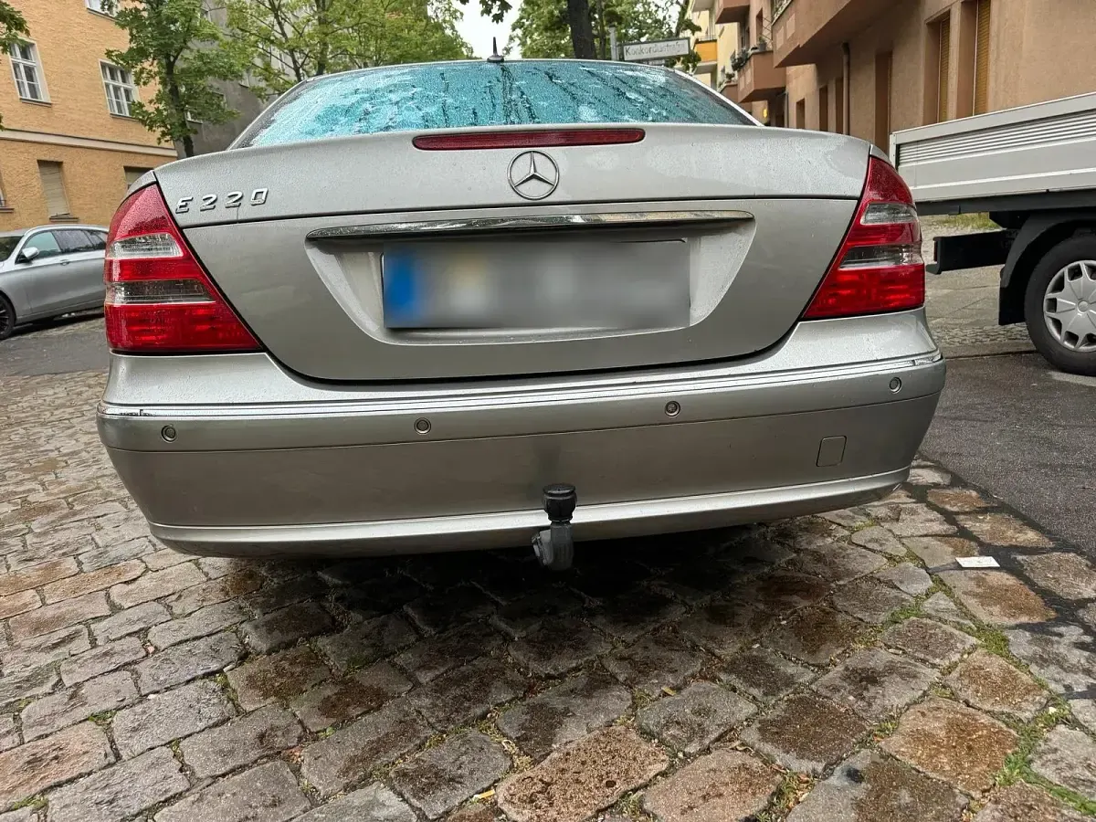 Gebraucht Mercedes E220 150 PS (110 kW) 2004 Braun Limousine