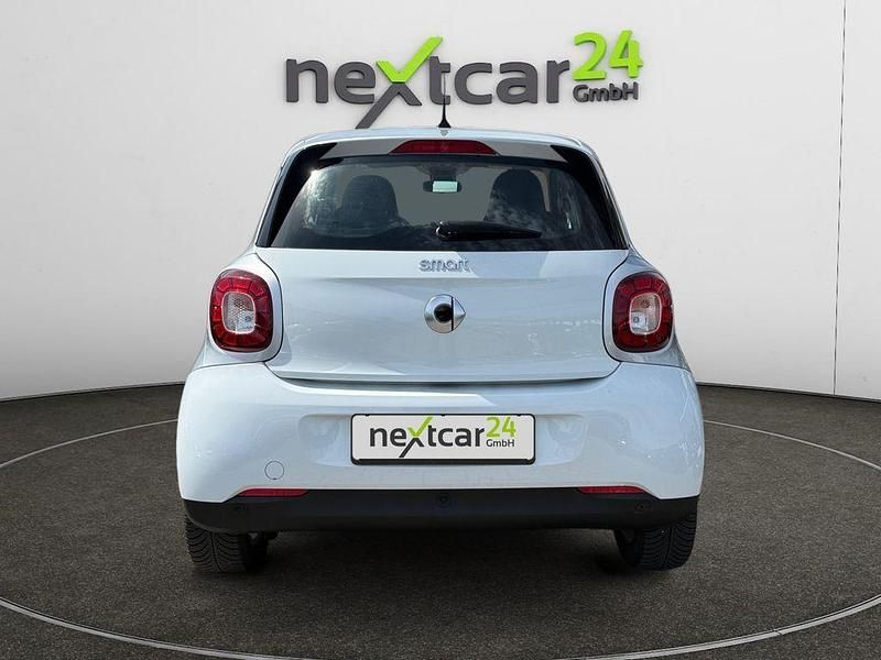 Usata Smart ForFour Basis 90 CV (66 kW) 2015 Argento Utilitaria