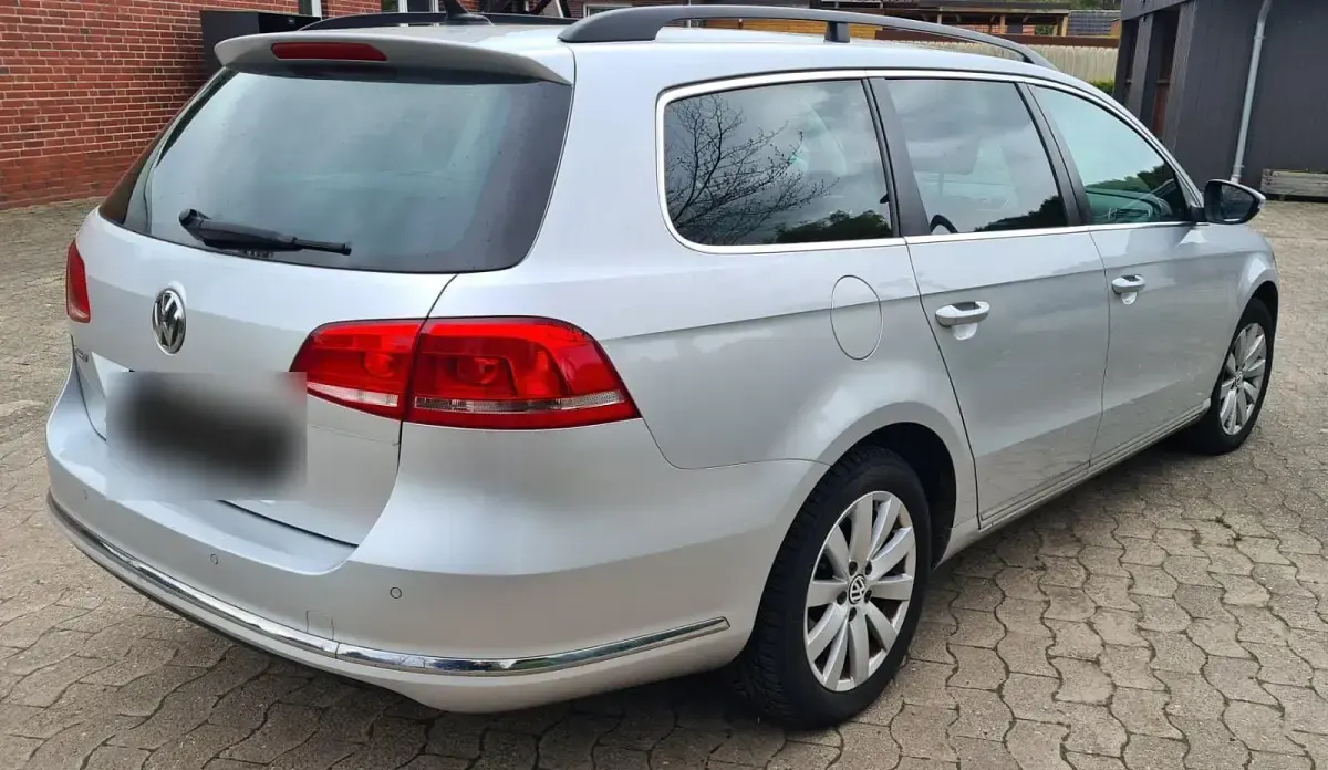 Gebraucht VW Passat 122 PS (89 kW) 2011 Silber Kombi