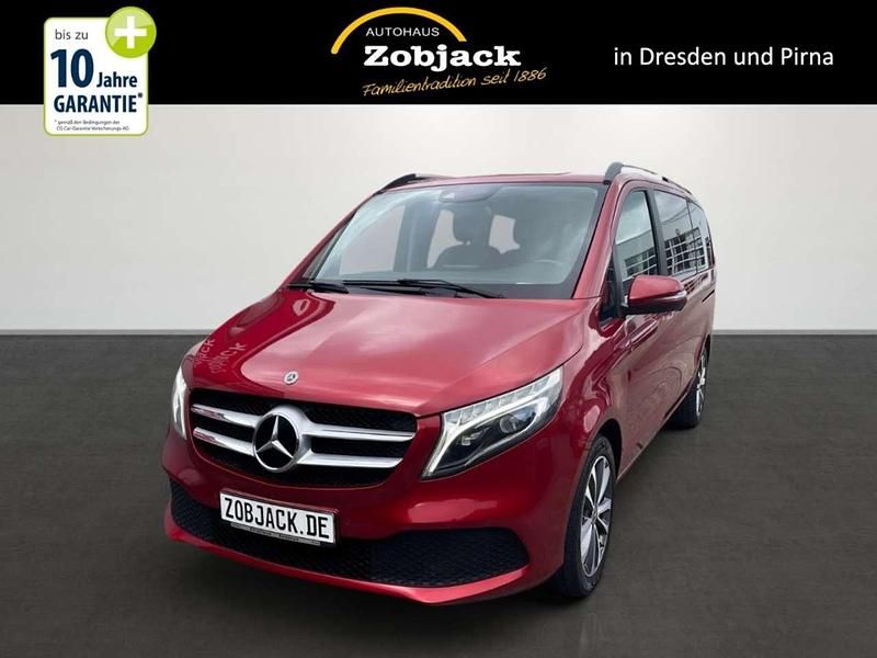 Lackfarbe hyazinthrot metallic Gebraucht 2020 Mercedes V250 Van / Kleinbus | 38.980 € (Guter Preis) - Bild 1/3
