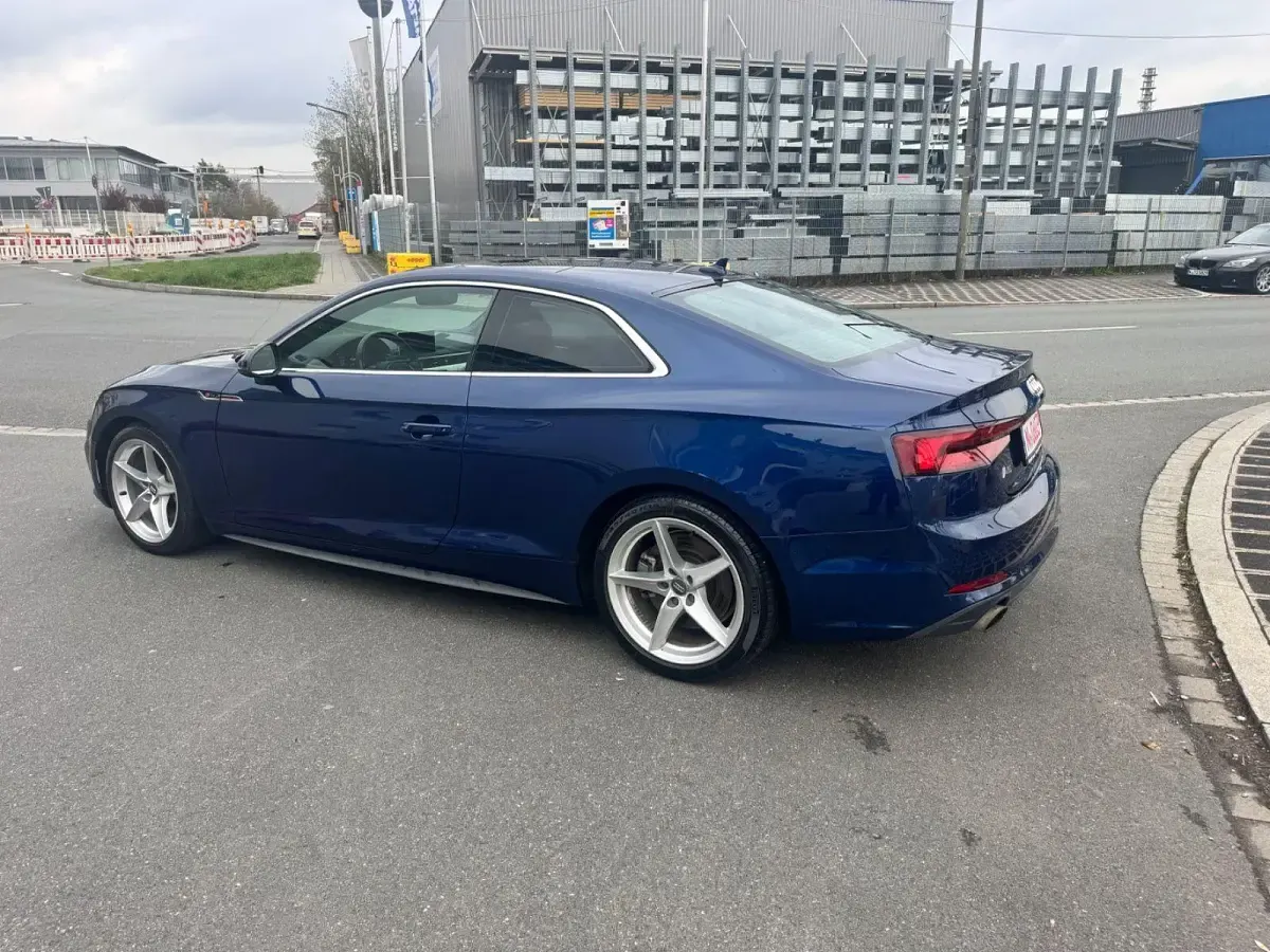 Gebraucht Audi A5 Sport 252 PS (185 kW) 2018 Blau Coupé