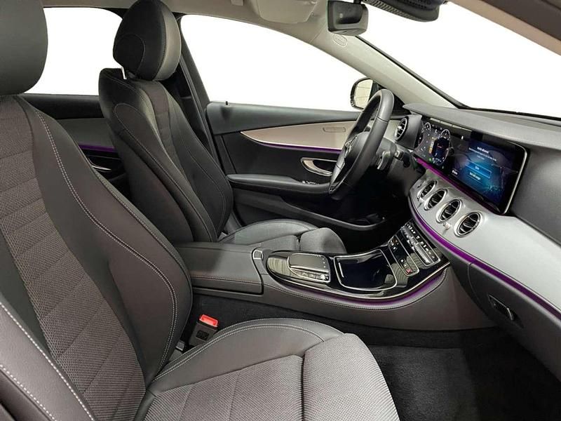 Gebraucht Mercedes E220 Avantgarde 200 PS (147 kW) 2022 Obsidianschwarz Kombi