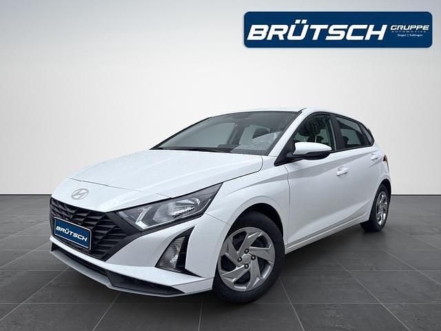 Gebraucht Hyundai i20 Select 79 PS (58 kW) 2025 Atlas white / sol Kleinwagen