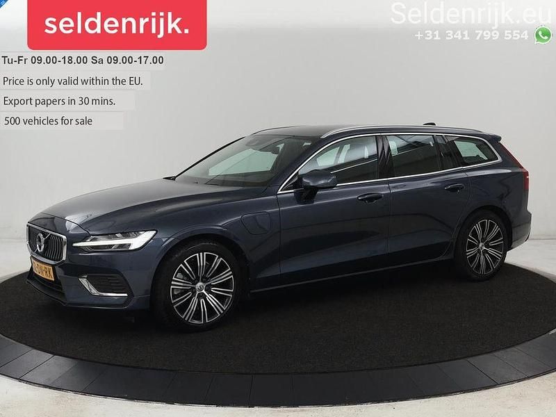 Blau Gebraucht 2021 Volvo V60 Inscription Kombi | 25.400 € (Fairer Preis) - Bild 1/4