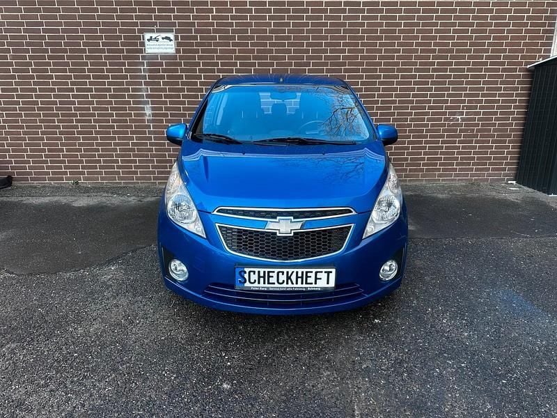 Gebraucht Chevrolet Spark 85 PS (62 kW) 2011 Blau Kleinwagen