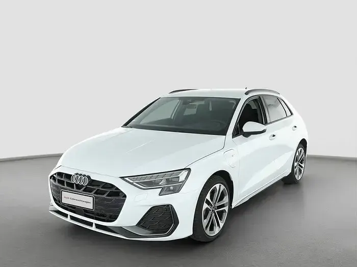 Używany Audi A3 S-Line 204 KM (150 kW) 2025 Sedan/Limuzyna