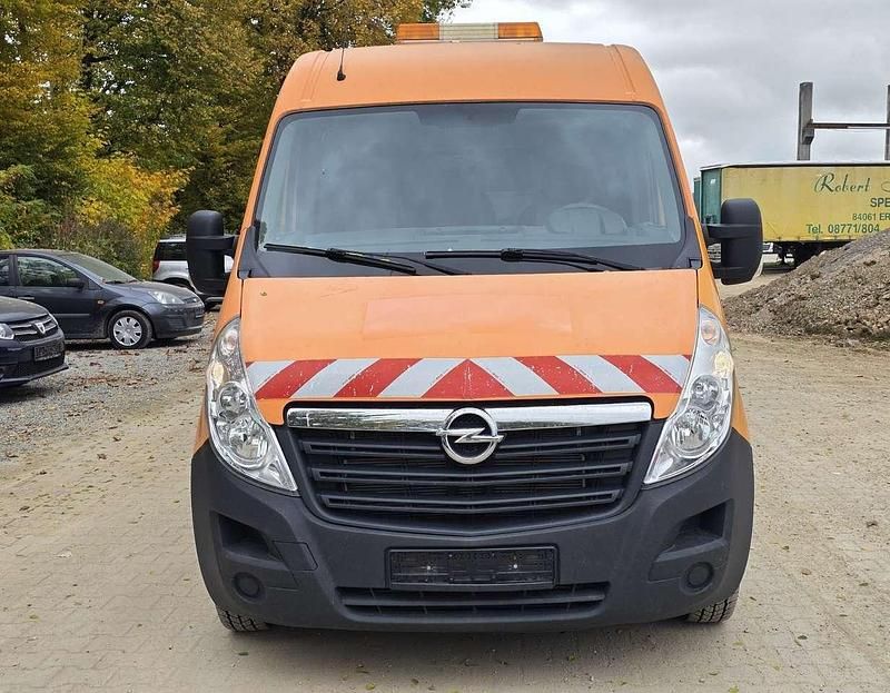 Orange Gebraucht 2018 Opel Movano Van | 7.990 € (Superpreis) - Bild 1/4