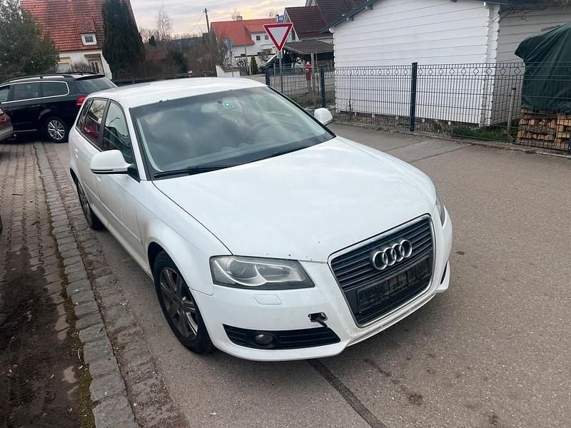 Gebraucht Audi A3 125 PS (91 kW) 2009 Weiß Kleinwagen