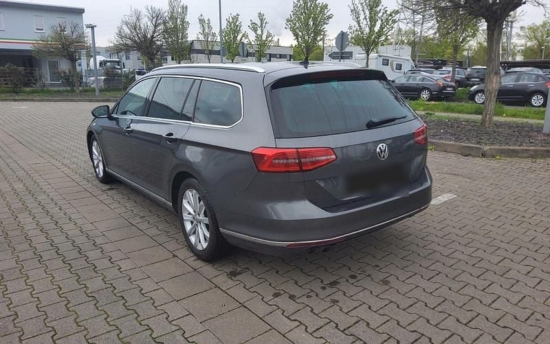 Gebraucht VW Passat Highline 190 PS (139 kW) 2015 Grau Kombi
