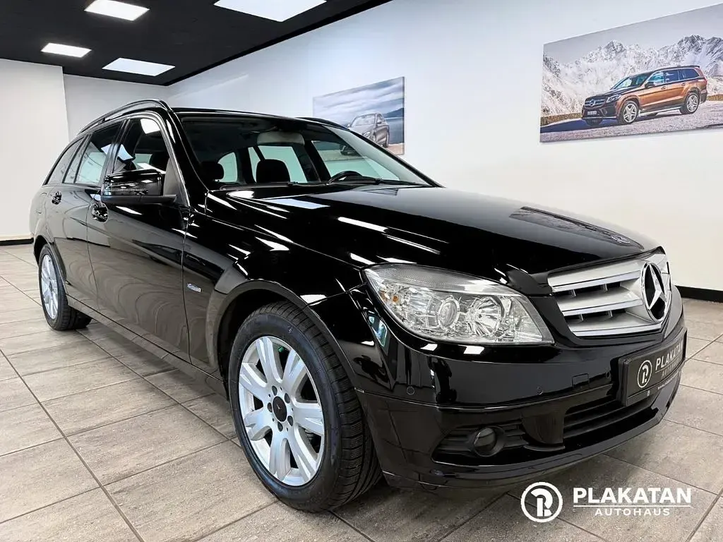 Gebraucht Mercedes C180 120 PS (88 kW) 2011 Schwarz Limousine
