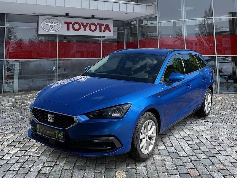 Second-hand Seat Leon Style 150 CP (110 kW) 2025 Albastru Break