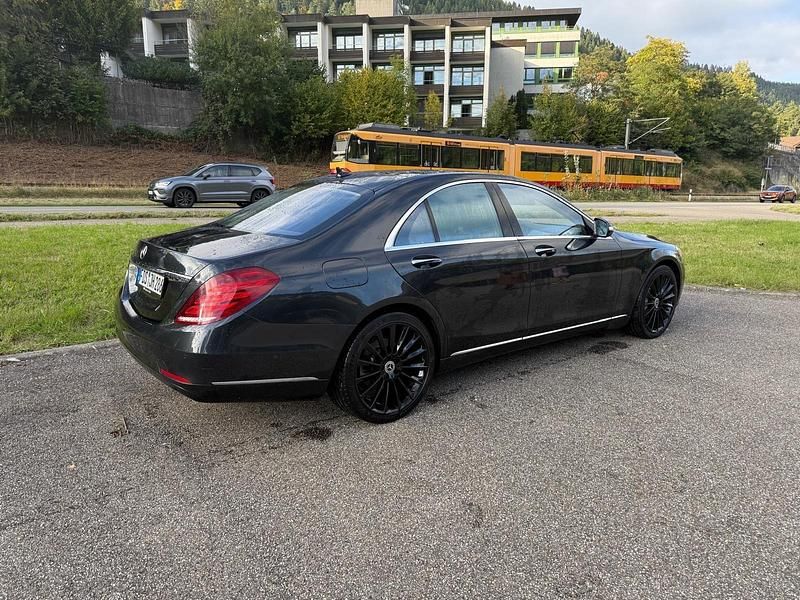 Gebraucht Mercedes S350 258 PS (189 kW) 2015 Blau Limousine