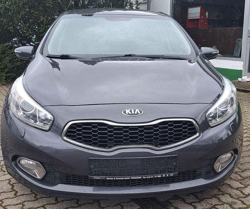 Gebraucht Kia Ceed Platinum Edition 128 PS (94 kW) 2015 Grau Kleinwagen
