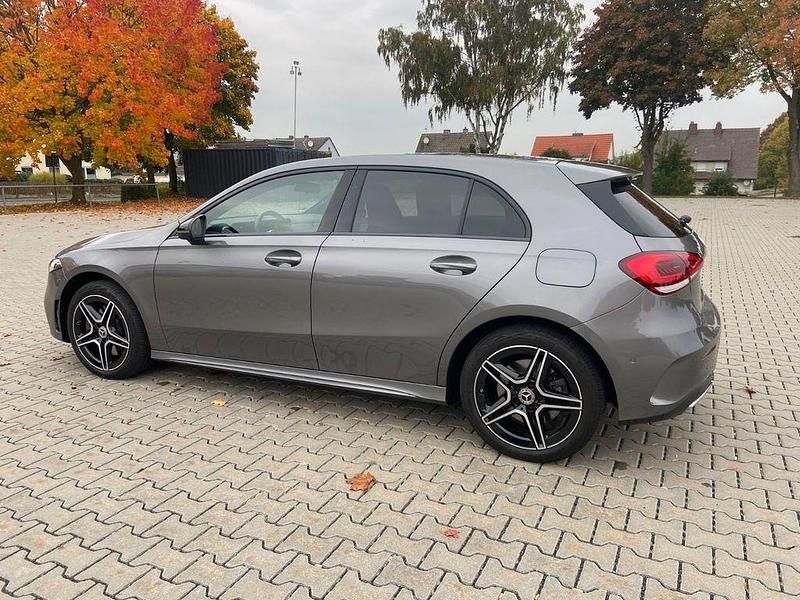 Gebraucht Mercedes A250 AMG 218 PS (160 kW) 2022 Grau Limousine