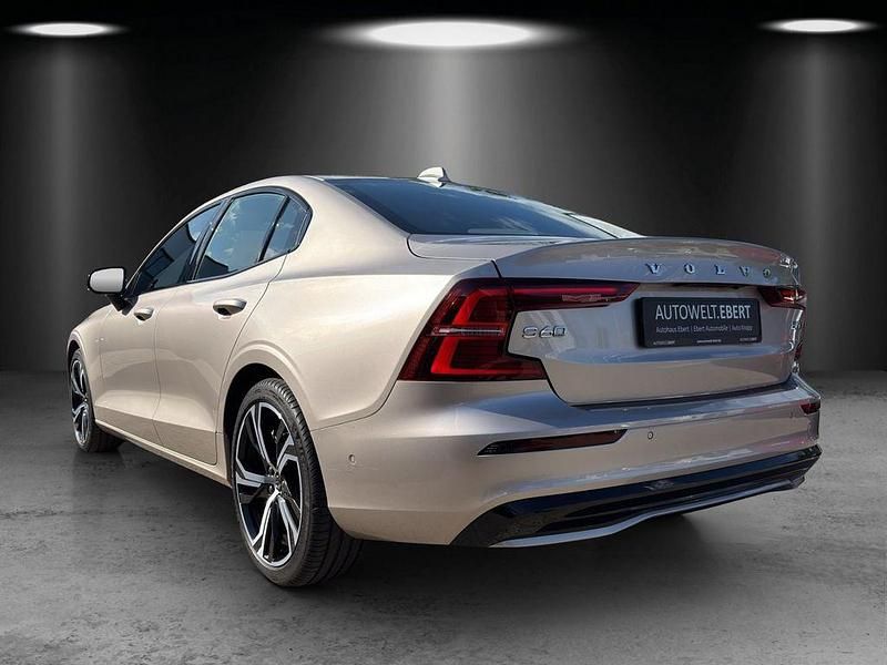 Brugt Volvo S60 Ultimate 250 HK (183 kW) 2023 Bright dusk / Sedan
