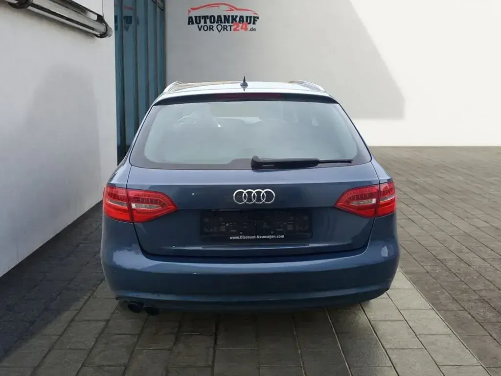 Gebraucht Audi A4 S-Line 190 PS (139 kW) 2015 Utopiablau Kombi