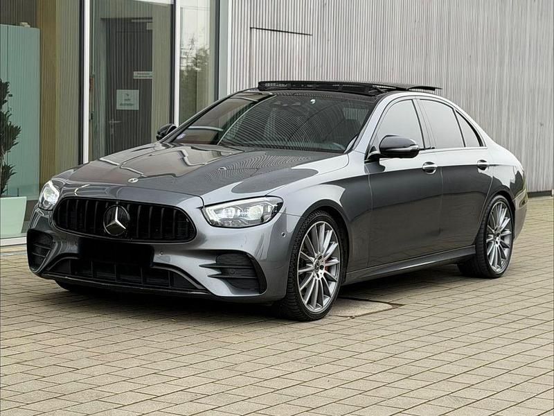 Gebraucht Mercedes E300 AMG 306 PS (225 kW) 2021 Grau Limousine