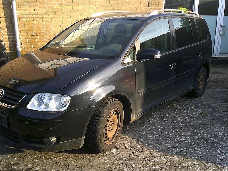 Gebraucht VW Touran Highline 140 PS (102 kW) 2006 Deep black perleffekt Van / Kleinbus