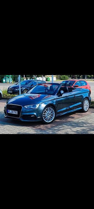 Grau Gebraucht 2015 Audi A3 Cabriolet S-Line Cabrio | 15.800 € (Fairer Preis) - Bild 1/4