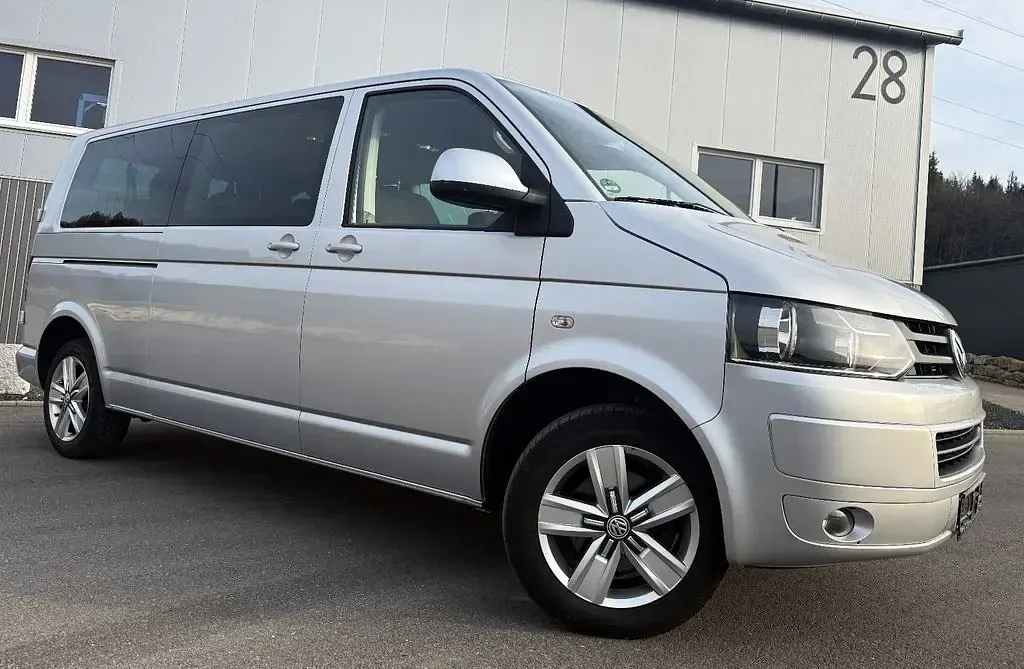 Second-hand VW Caravelle 140 CP (102 kW) 2012 Argintiu Van