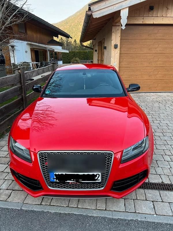 Rot Gebraucht 2010 Audi RS5 Coupé | 27.900 € (Fairer Preis) - Bild 1/4