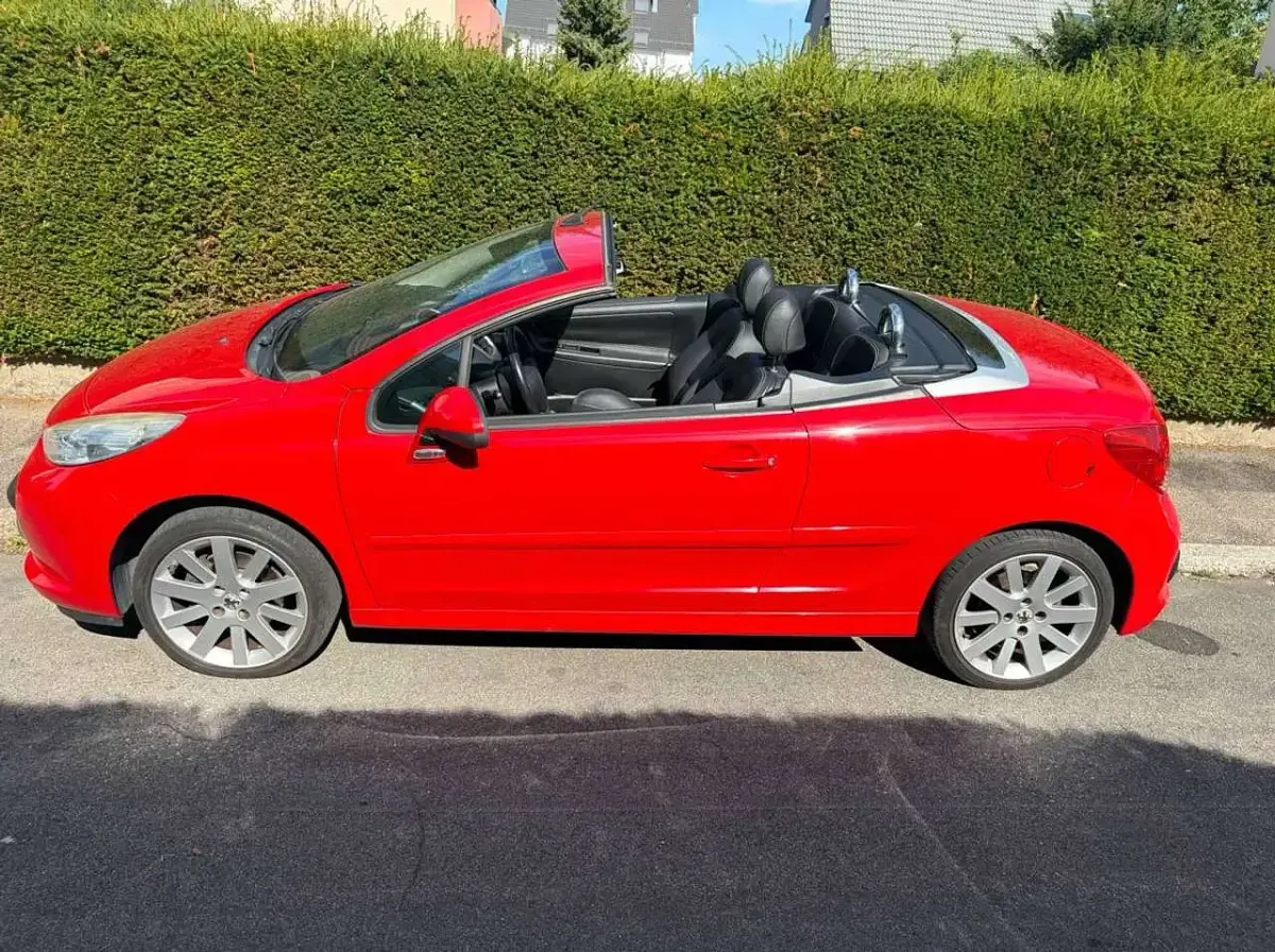 Gebraucht Peugeot 207 CC Sport 120 PS (88 kW) 2008 Rot Cabrio