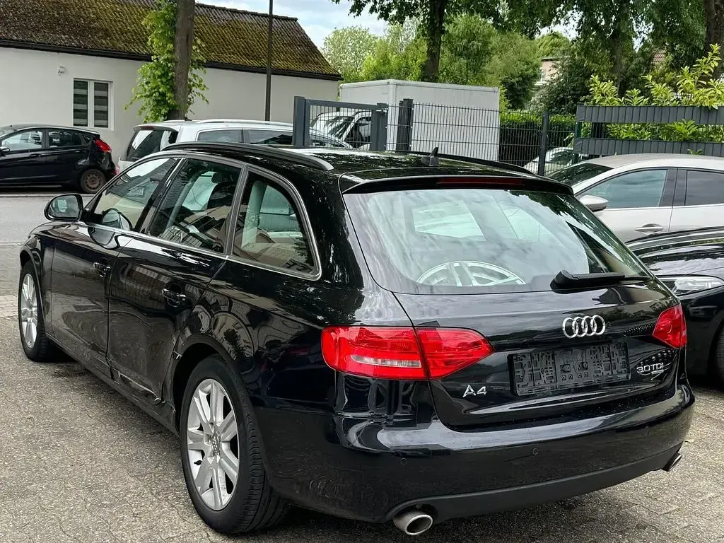 Gebraucht Audi A4 Ambiente 239 PS (175 kW) 2009 Schwarz Limousine