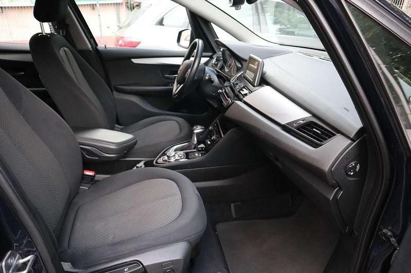 Gebraucht BMW 218 Active Tourer 150 PS (110 kW) 2015 Imperialblau brillanteffekt me Van / Kleinbus