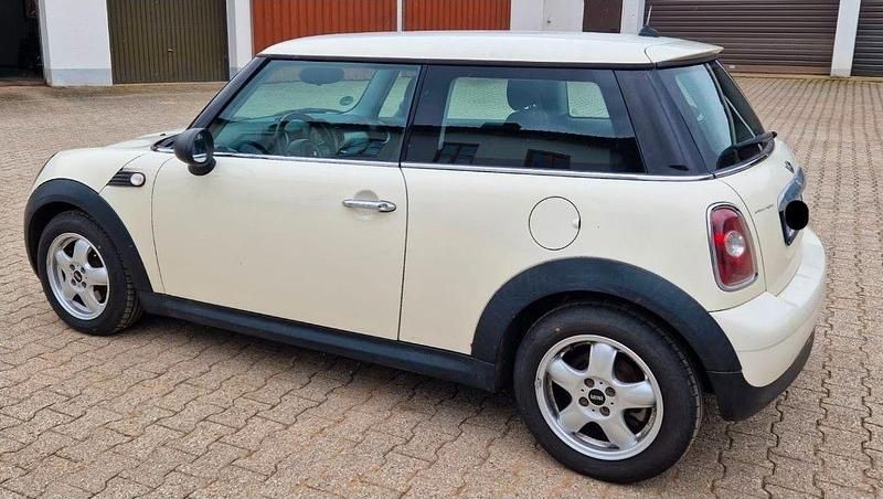 Usado Mini ONE 95 HP (69 kW) 2009 Bege Citadino