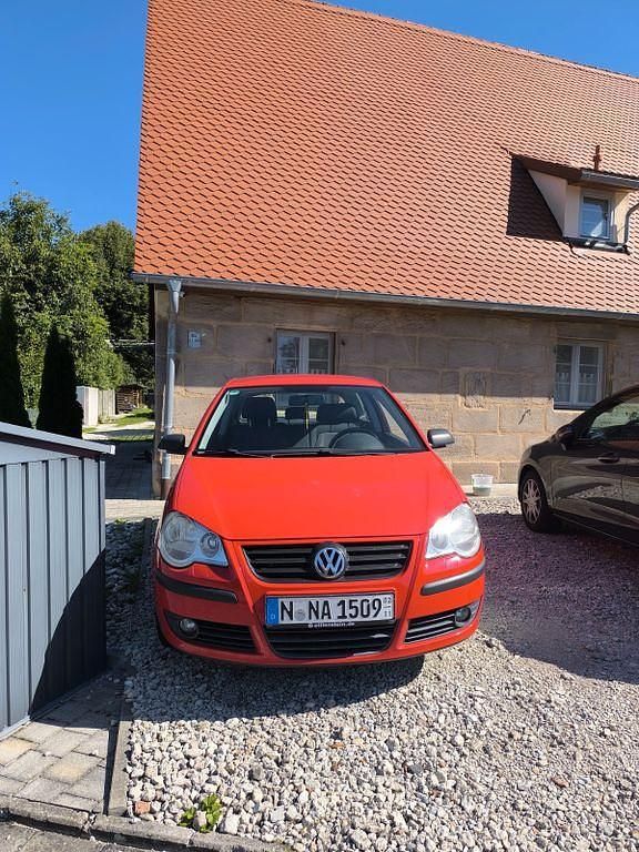 Rot Gebraucht 2007 VW Polo Limousine | 2.300 € (Fairer Preis) - Bild 1/4