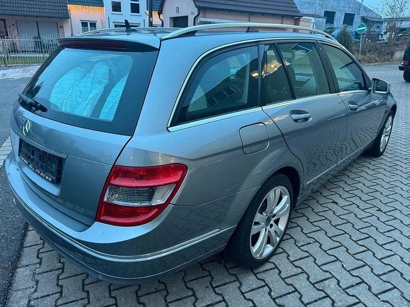 Gebraucht Mercedes C180 156 PS (114 kW) 2008 Silber Kombi