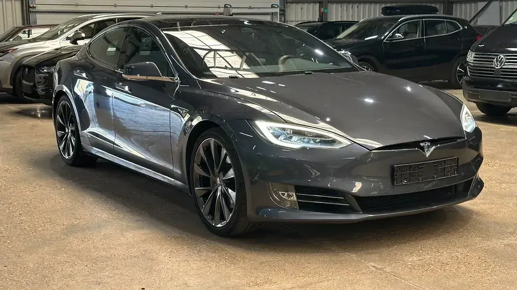 Gebraucht Tesla Model S Performance 386 kW (525 PS) 2018 Grau Kleinwagen