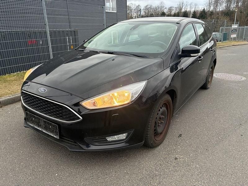 Schwarz Gebraucht 2015 Ford Focus Business Edition Limousine | 3.500 € (Superpreis) - Bild 1/4