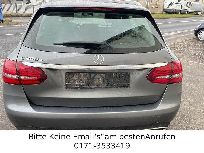 Gebraucht Mercedes C200 160 PS (117 kW) 2019 Grau Kombi