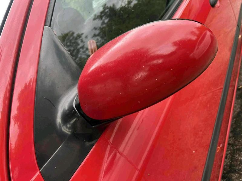 Gebraucht Ford Focus 105 PS (77 kW) 2002 Rot Kleinwagen