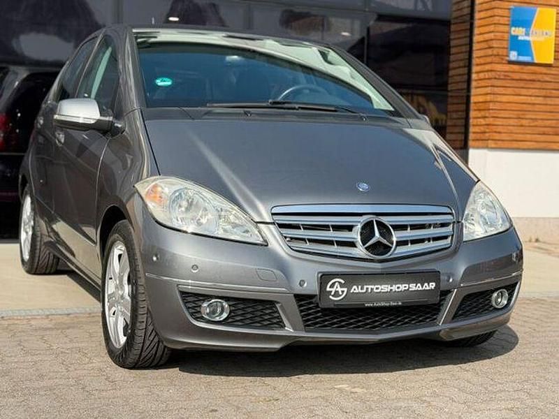 Gebraucht Mercedes A160 95 PS (69 kW) 2010 Grau Limousine