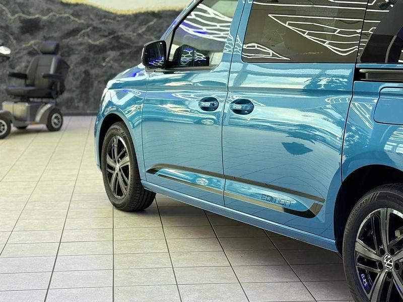 Neu VW Caddy Edition 114 PS (83 kW) 2025 Blau Van / Kleinbus