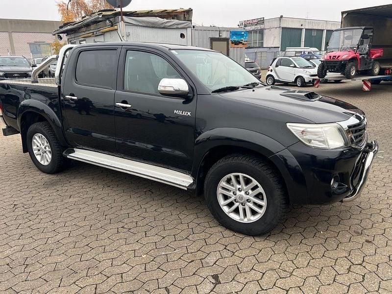 Schwarz Gebraucht 2012 Toyota HiLux Abholung | 15.300 € - Bild 1/4