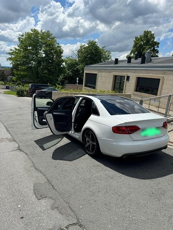 Gebraucht Audi A4 Design 260 PS (191 kW) 2008 Weiß Limousine