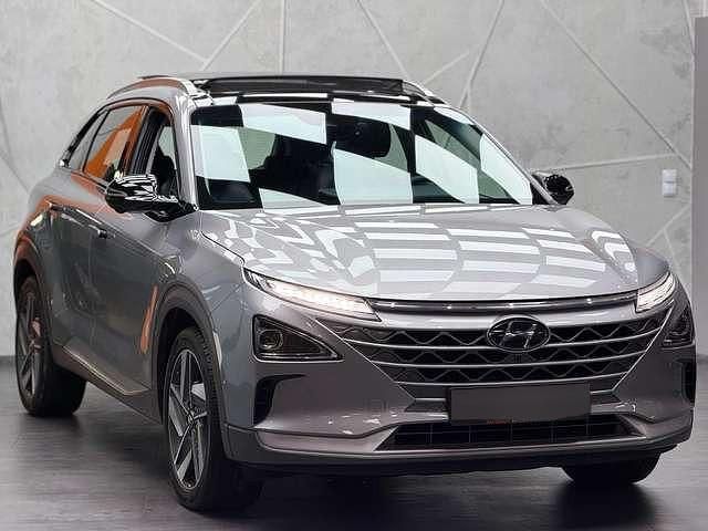 Gebraucht Hyundai Nexo Basis 163 PS (119 kW) 2023 Silber metallic SUV