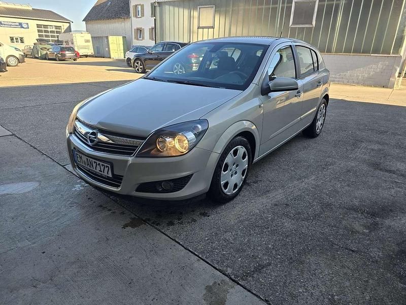 Gebraucht Opel Astra 120 PS (88 kW) 2007 Limousine