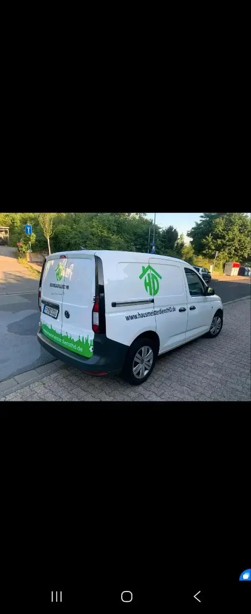 Gebraucht VW Caddy 102 PS (75 kW) 2024 Weiß Van / Kleinbus