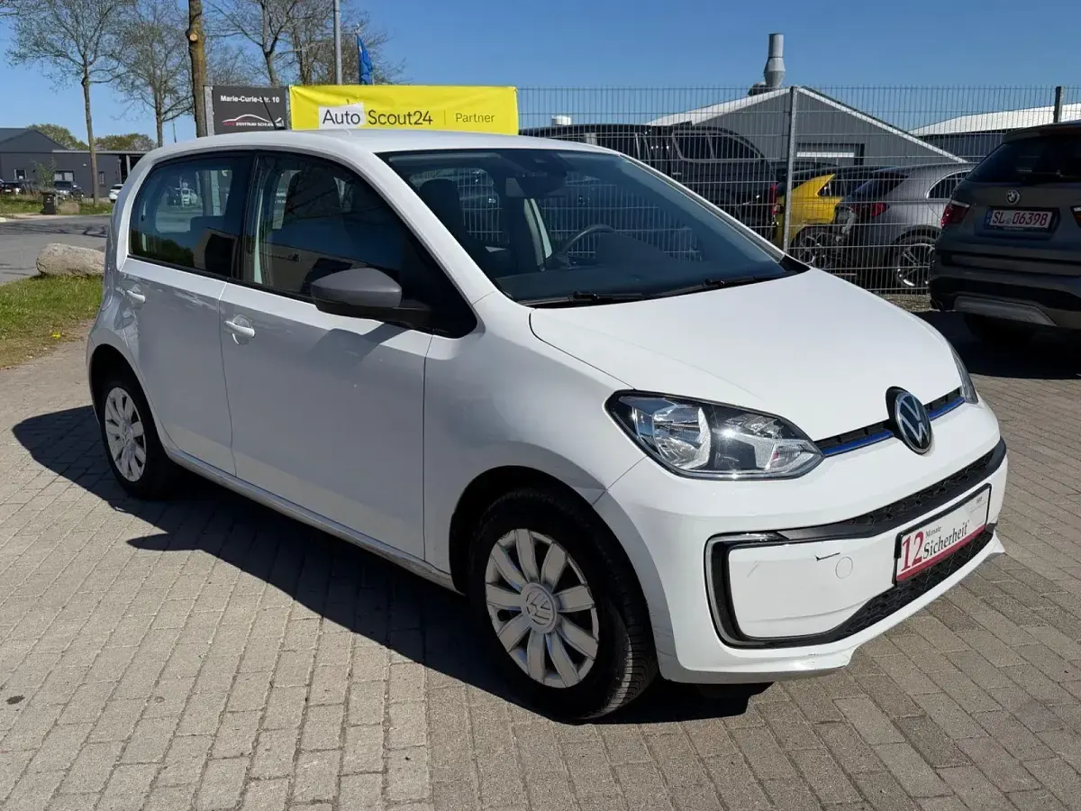 Gebraucht VW e-up! 61 kW (83 PS) 2021 Weiß Kleinwagen